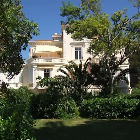 Apartment Jardin Piscine Chauffee Clim Acces Saint-Raphael (Var)